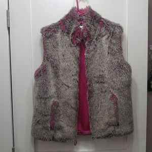 GORGEOUS UNIQUE Pink Purple Gray Fuscia Faux Fur Fuzzy Vest